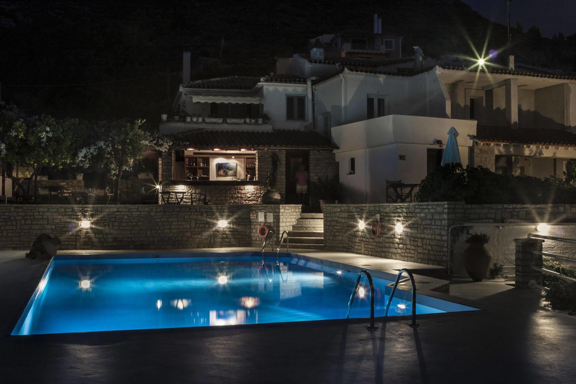 Scorpios Hotel & Suites Samos Town Exteriör bild