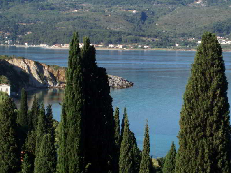 Scorpios Hotel & Suites Samos Town Exteriör bild